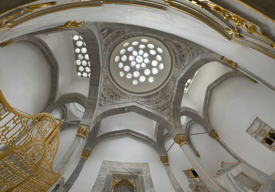 Topkapi Palace&Harem-Guided Tour-Skip lines- All tickets inc - Aya Irine Church Museum: from Byzantine church to Ottoman arsenal