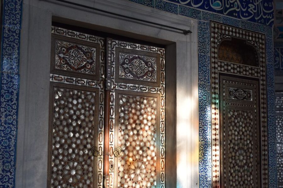 Topkapi Palace Tour: Scenes of the Ottoman Empire - Who this tour suits best, and who should look elsewhere