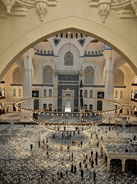 Tour to Camlica Hill, Camlica Mosque & Camlica Tower - Camlica Mosque: Dress Code Matters, and the Architecture Does the Talking